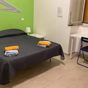 Bed & Breakfast Aeroporto Fontanarossa Reception H24, Catánia