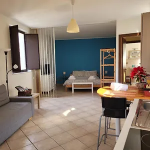 Casa Currò Aeroporto di Catania Fontana Rossa